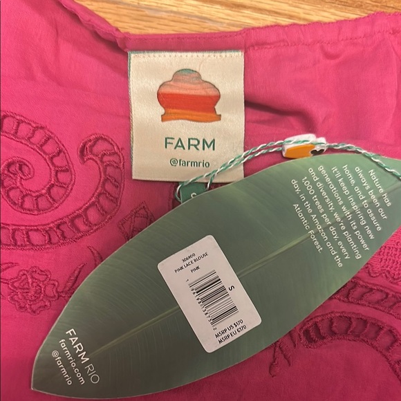 FARM Rio Pink Embroidered Crop Top - Picture 2 of 3